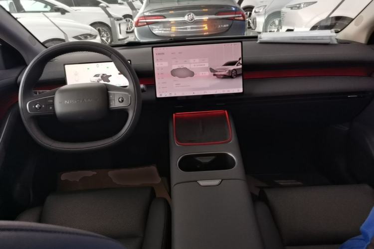 Used Nissan N6 2026 Model 180 Max Center Console