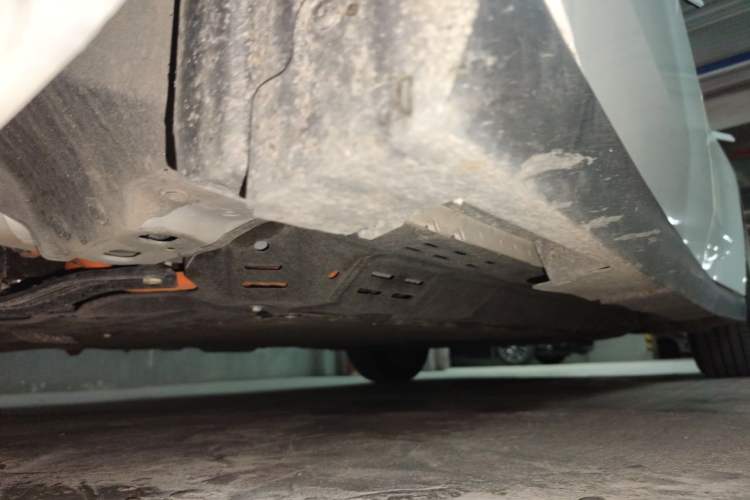 Used Nissan N6 2026 Model 180 Max Chassis Front Left