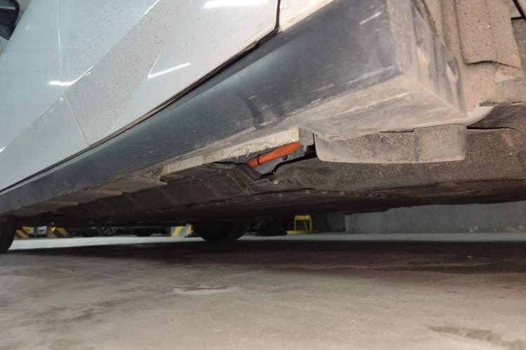 Used Nissan N6 2026 Model 180 Max Chassis Rear Left