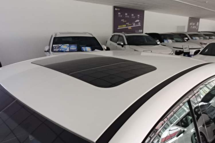 Used Nissan N6 2026 Model 180 Max Roof