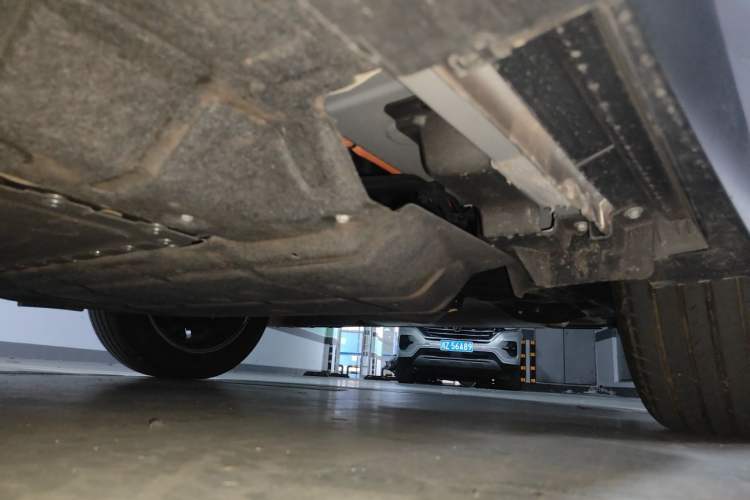 Used Nissan N6 2026 Model 180 Max+ Chassis Rear Left