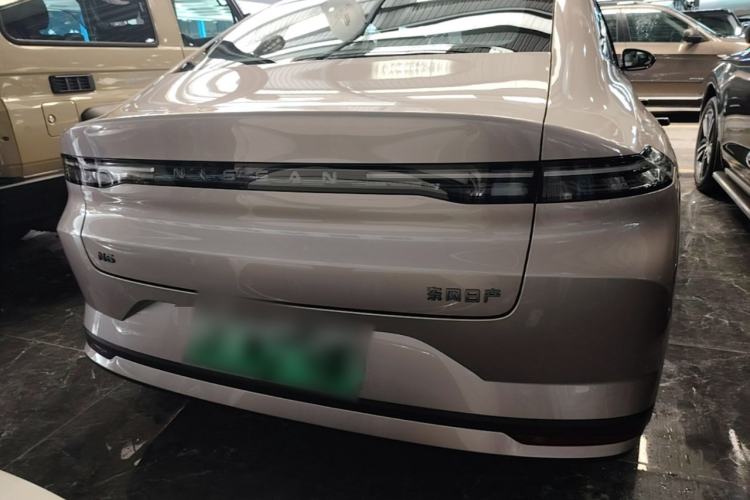 Used Nissan N6 2026 Model 180 Max Rear