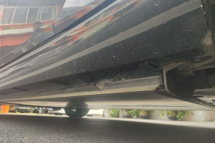 Used Nissan N7 2025 625 Max Chassis Rear Left