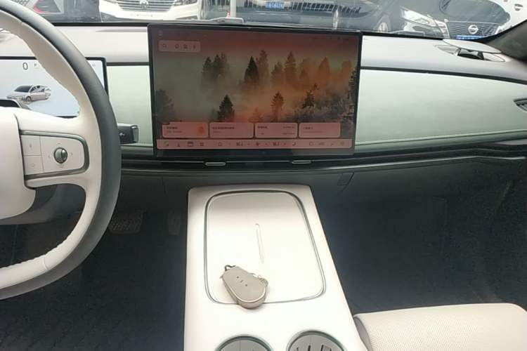 Used Nissan N7 2025 625 Max Audio And AC Panel