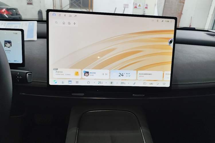 Used Nissan N7 2025 510 Max Audio And AC Panel