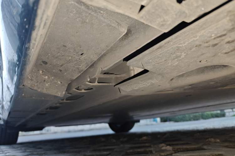 Used Nissan N7 2025 625 Pro Chassis Front Right