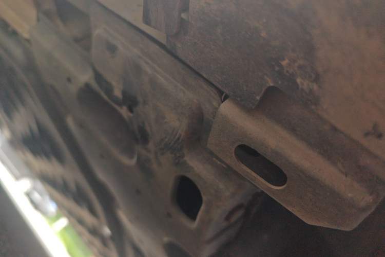 Used Nissan N7 2025 625 Max Chassis Front Right