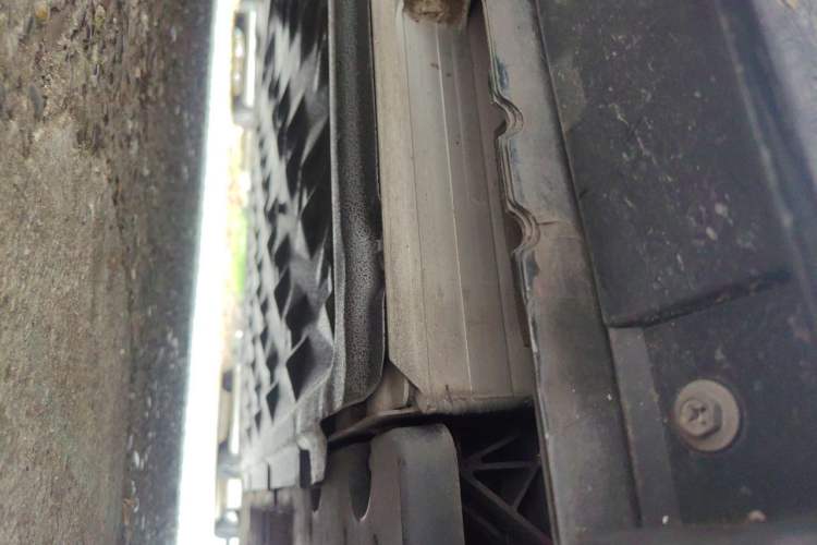 Used Nissan N7 2025 625 Max Chassis Rear Left