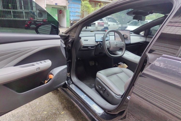 Used Nissan N7 2025 625 Max Driver Seat