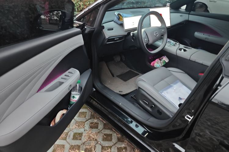 Used Nissan N7 2025 625 Pro Driver Seat