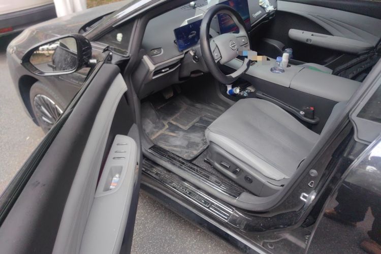 Used Nissan N7 2025 625 Max Driver Seat