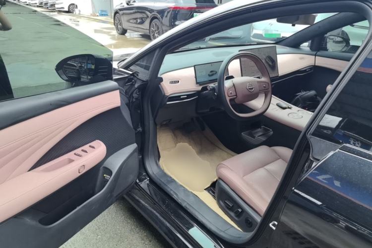 Used Nissan N7 2025 625 Max Driver Seat