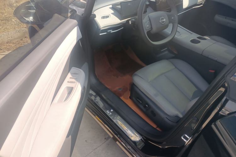 Used Nissan N7 2025 625 Pro Driver Seat