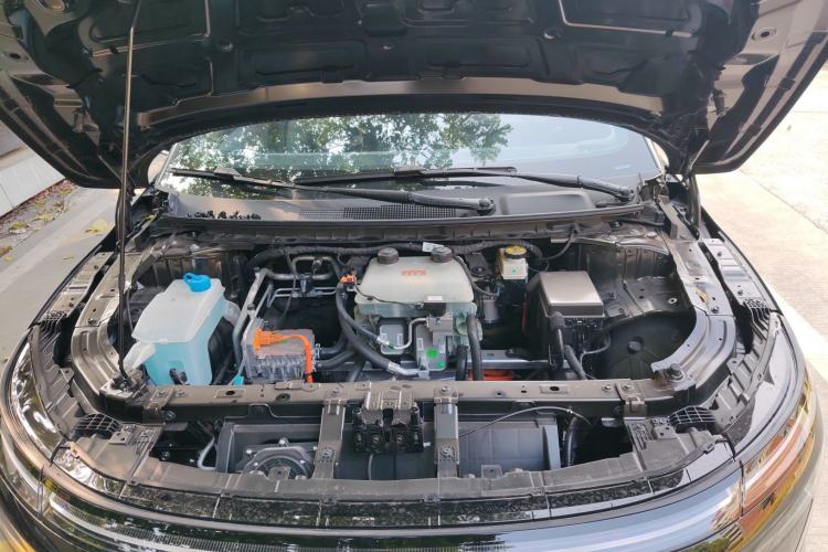 Used Nissan N7 2025 510 Pro Engine Bay