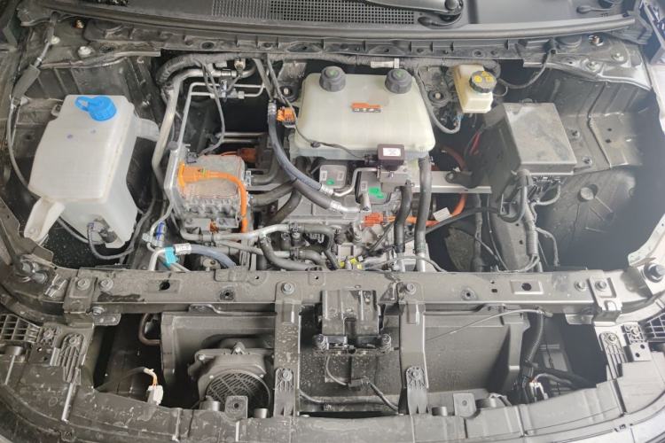 Used Nissan N7 2025 625 Max Engine Bay