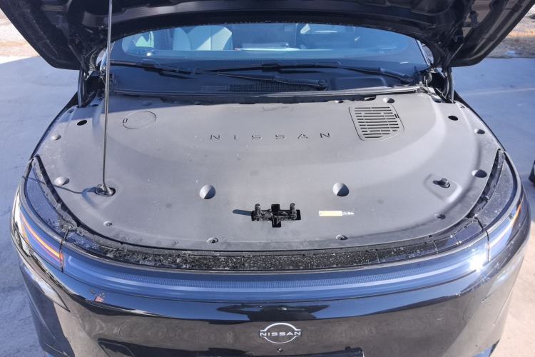 Used Nissan N7 2025 510 Max Engine Bay