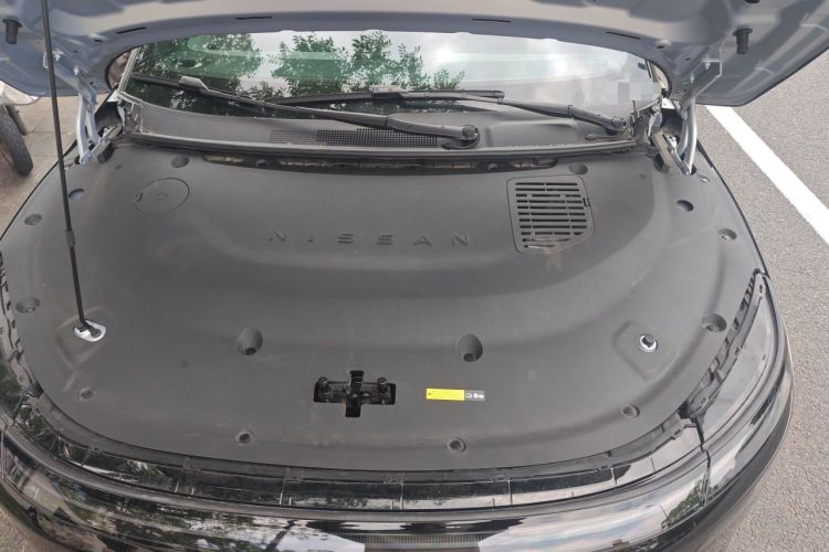 Used Nissan N7 2025 625 Max Engine Bay