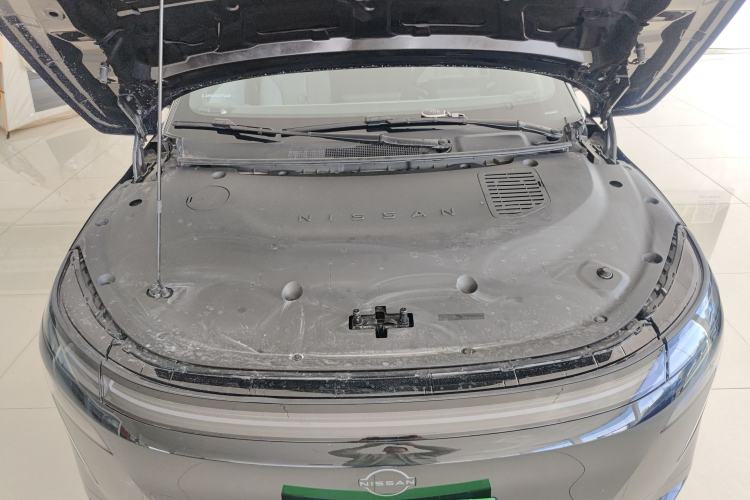 Used Nissan N7 2025 510 Pro Engine Bay