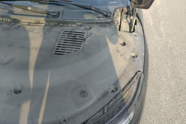 Used Nissan N7 2025 625 Pro Engine Bay Left