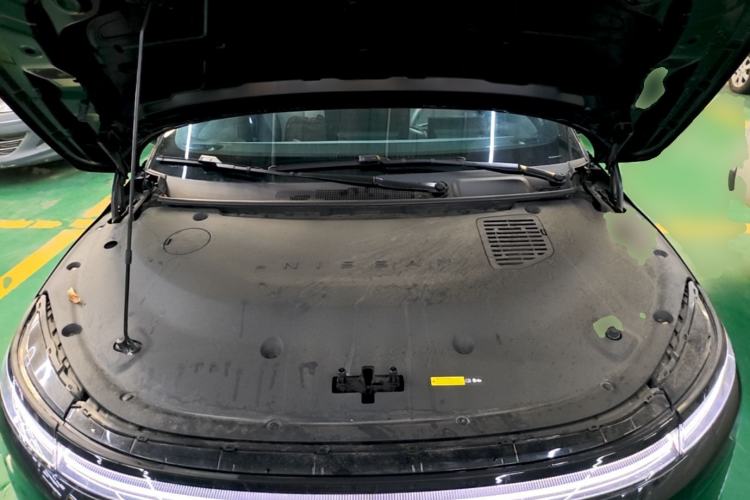 Used Nissan N7 2025 510 Max Engine Bay