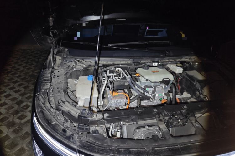 Used Nissan N7 2025 625 Pro Engine Bay Right