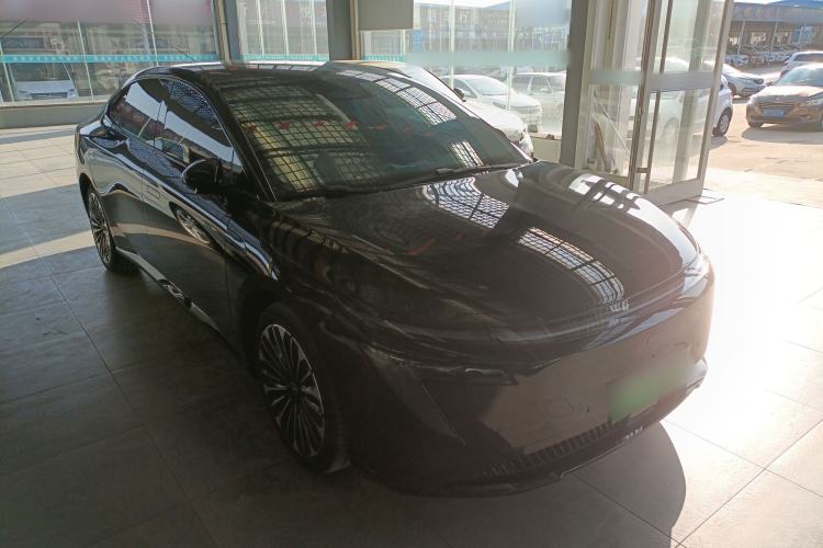 Used Nissan N7 2025 510 Max Exterior 2