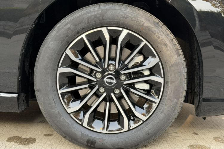 Used Nissan N7 2025 510 Air Exterior 3