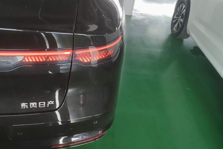 Used Nissan N7 2025 510 Max Exterior 3