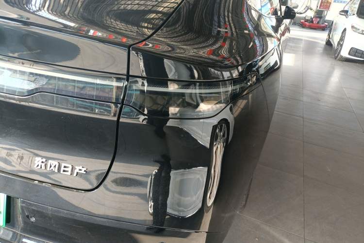 Used Nissan N7 2025 510 Max Exterior 6