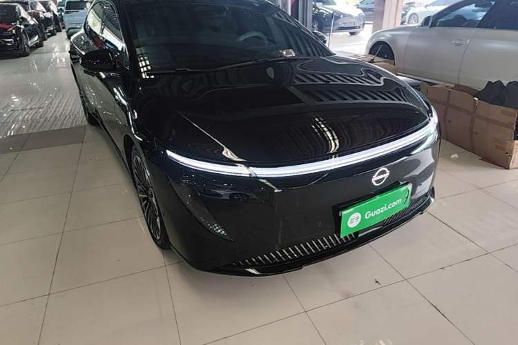 Used Nissan N7 2025 625 Max Front Right 45 Deg