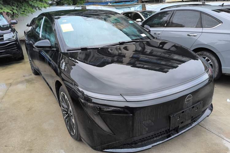 Used Nissan N7 2025 510 Pro Front Right 45 Deg