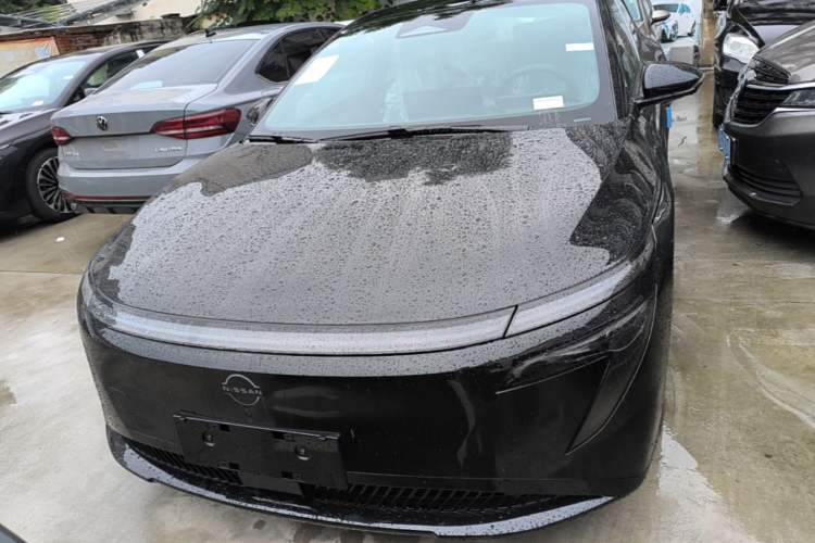 Used Nissan N7 2025 625 Pro Front