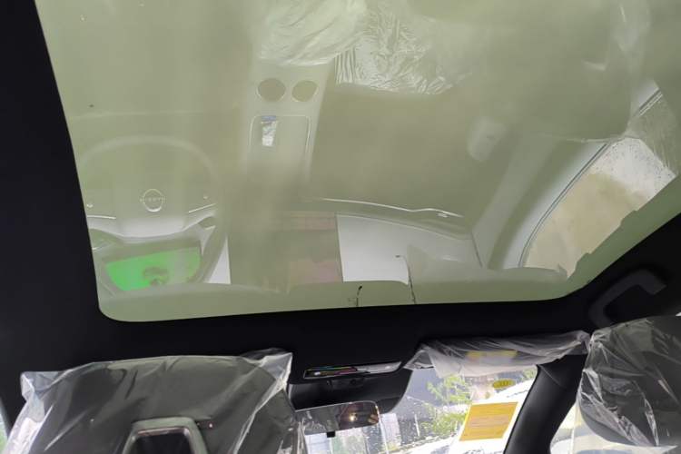 Used Nissan N7 2025 510 Pro Headliner