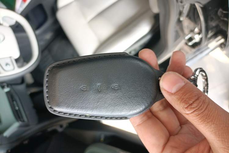 Used Nissan N7 2025 510 Max Interior 1
