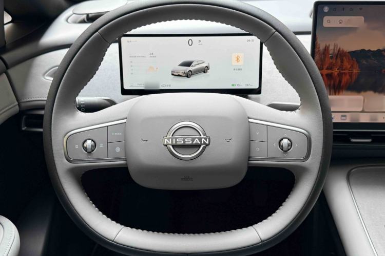 Used Nissan N7 2025 510 Pro Interior 3