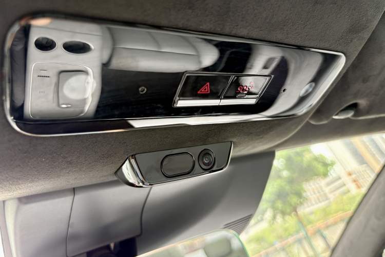 Used Nissan N7 2025 625 Max Interior 7