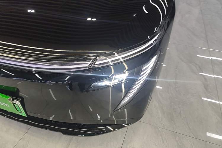 Used Nissan N7 2025 510 Pro Left Front Headlight