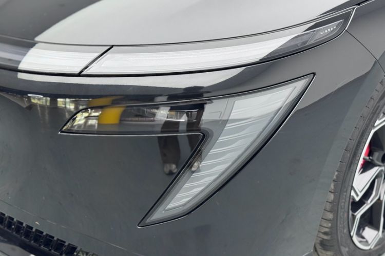 Used Nissan N7 2025 625 Pro Left Front Headlight