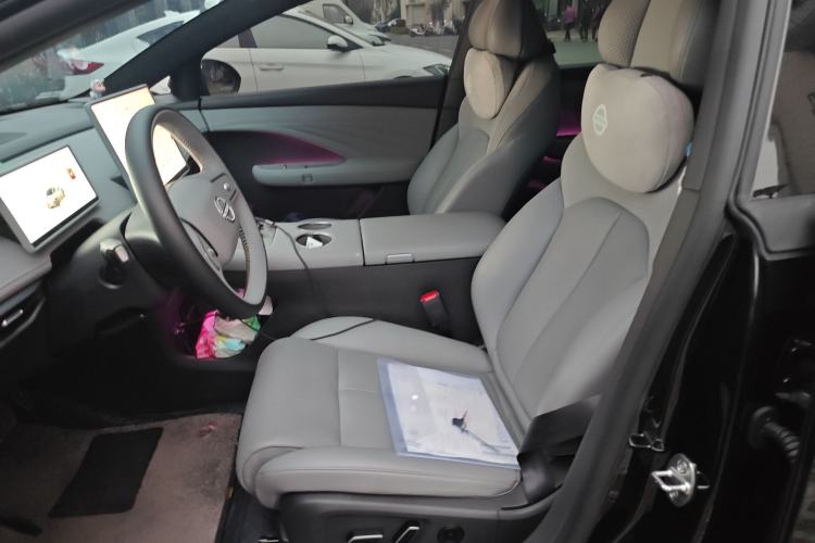 Used Nissan N7 2025 625 Pro Left Front Seat