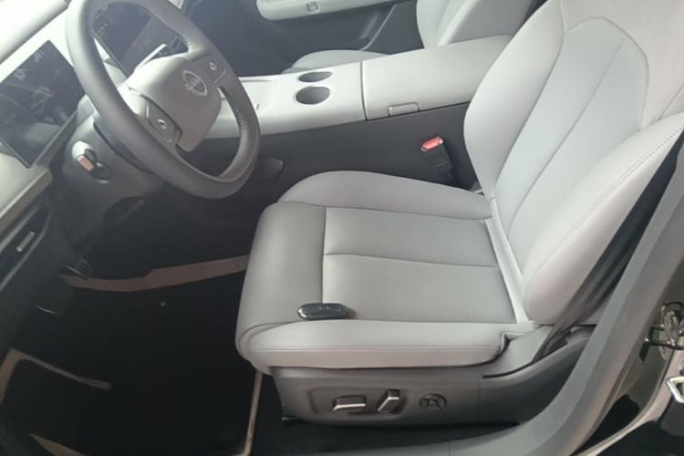 Used Nissan N7 2025 510 Max Left Front Seat