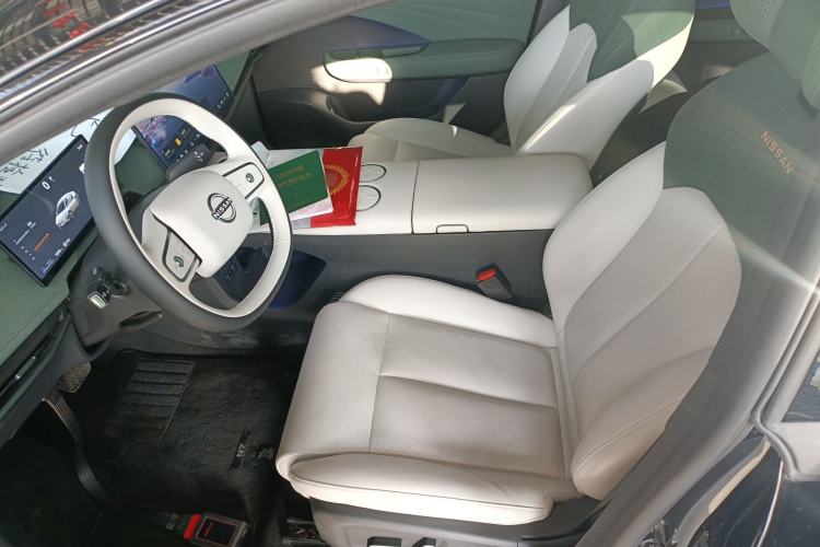 Used Nissan N7 2025 510 Max Left Front Seat