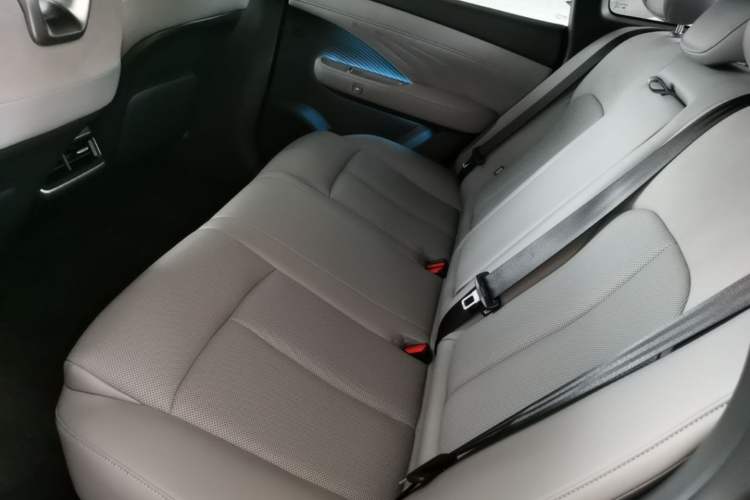 Used Nissan N7 2025 625 Max Left Rear Seat