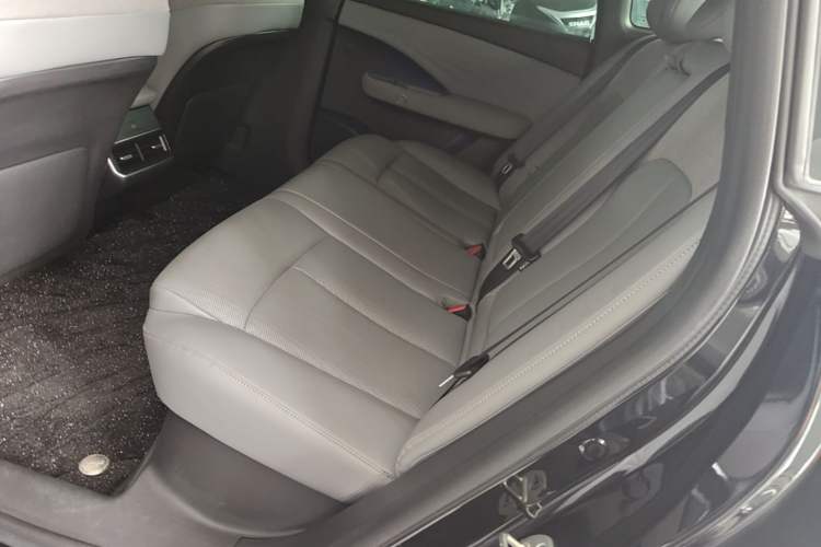 Used Nissan N7 2025 510 Max Left Rear Seat