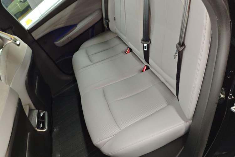 Used Nissan N7 2025 625 Max Left Rear Seat