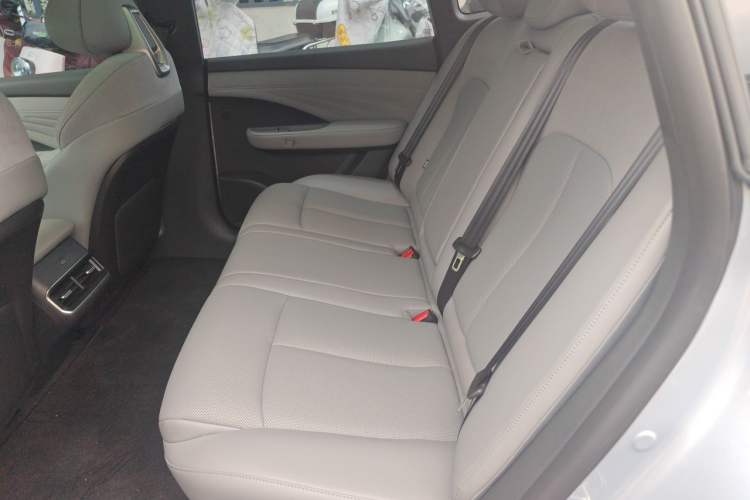 Used Nissan N7 2025 625 Max Left Rear Seat