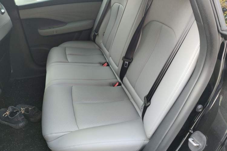 Used Nissan N7 2025 625 Max Left Rear Seat
