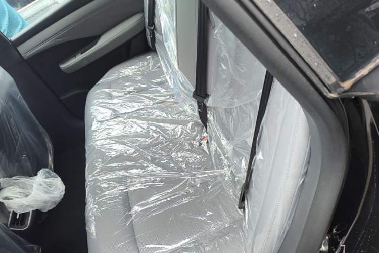 Used Nissan N7 2025 625 Pro Left Rear Seat