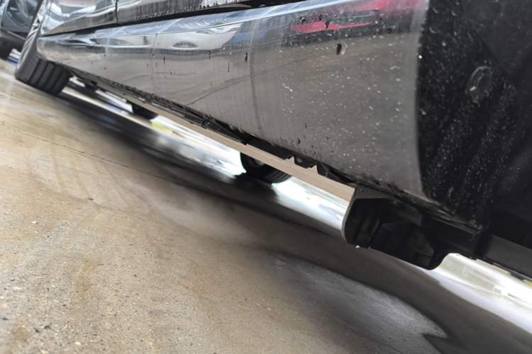 Used Nissan N7 2025 625 Pro Left Side Sill