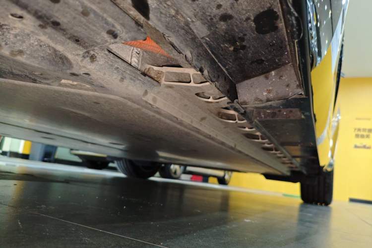 Used Nissan N7 2025 625 Max Left Side Sill