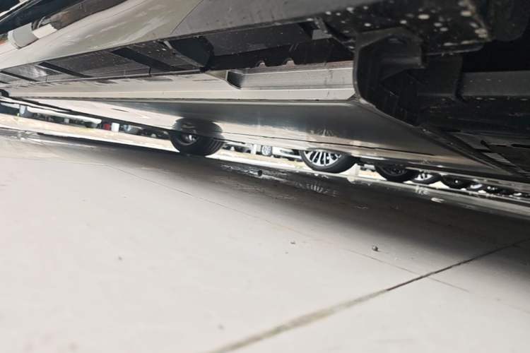 Used Nissan N7 2025 625 Pro Left Side Sill